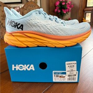 HOKA Clifton 8 NWT